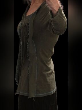 Cop.Copine AvantGarde Green/Gray/Khaki Long-Sleeve Top w/Turquoise Trim Taille 3